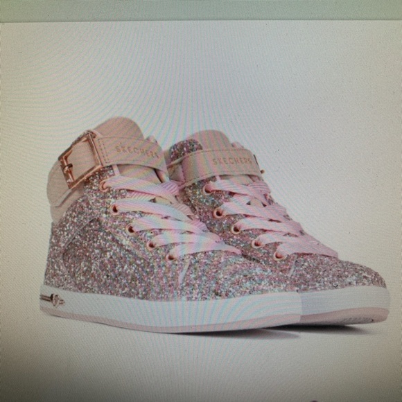 Skechers Other - GIRLS SKECHERS HIGH TOP SNEAKERS SIZE 2 NWT!